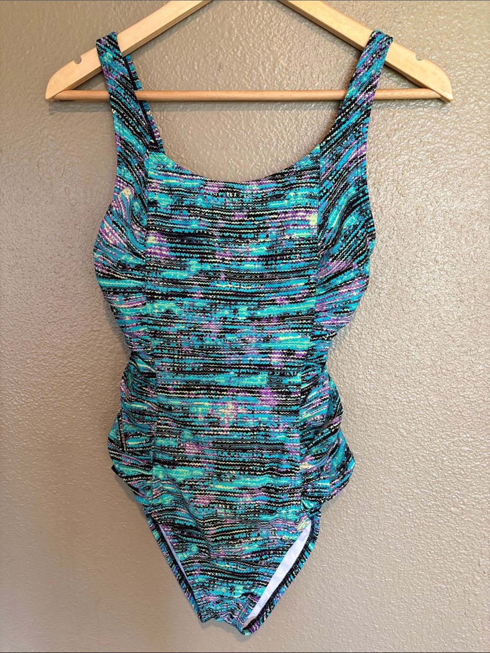 Speedo Women’s Teal, Turquoise & Purple Patterned One-Piece Swimsuit Size 10